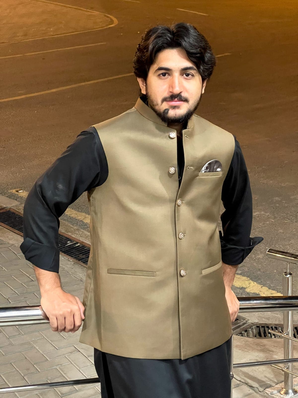 Portrait of Hamza Fida, full-stack developer